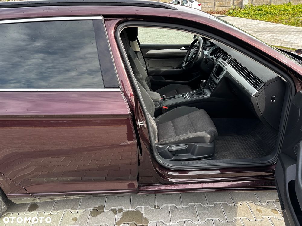 Volkswagen Passat ver-variant-2-0-tdi-bluemotion-technology-comfortline - 22