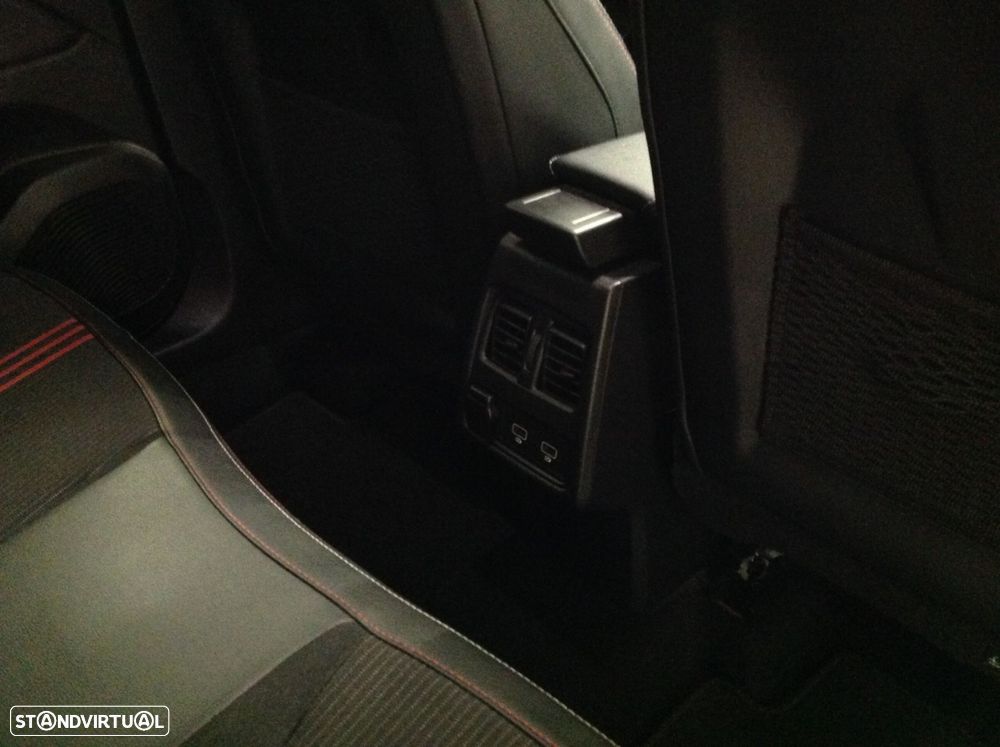 Renault Captur 1.0 TCe RS Line - 31