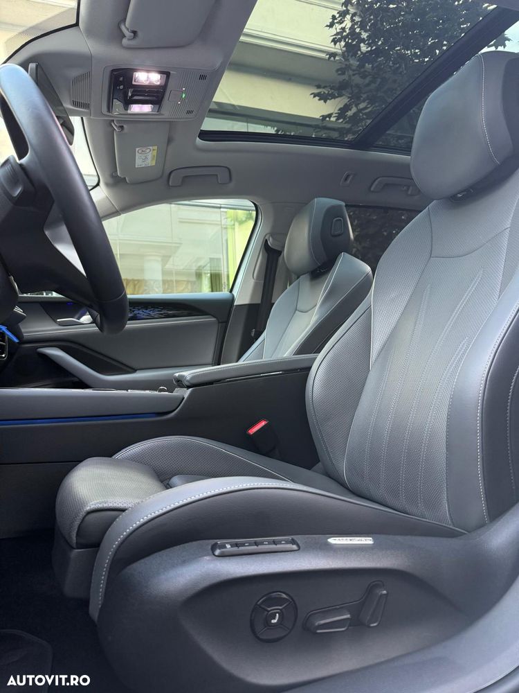 Volkswagen Passat 2.0 TDI SCR DSG Elegance - 9
