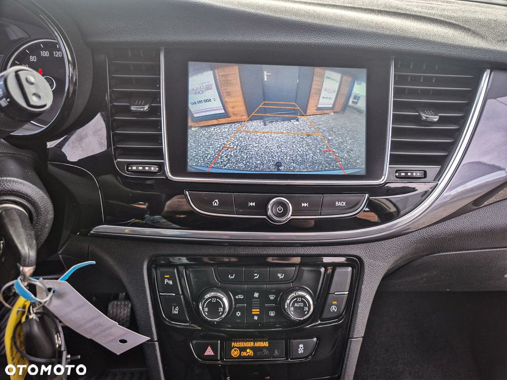 Opel Mokka X 1.4 T Design Line S&S - 32