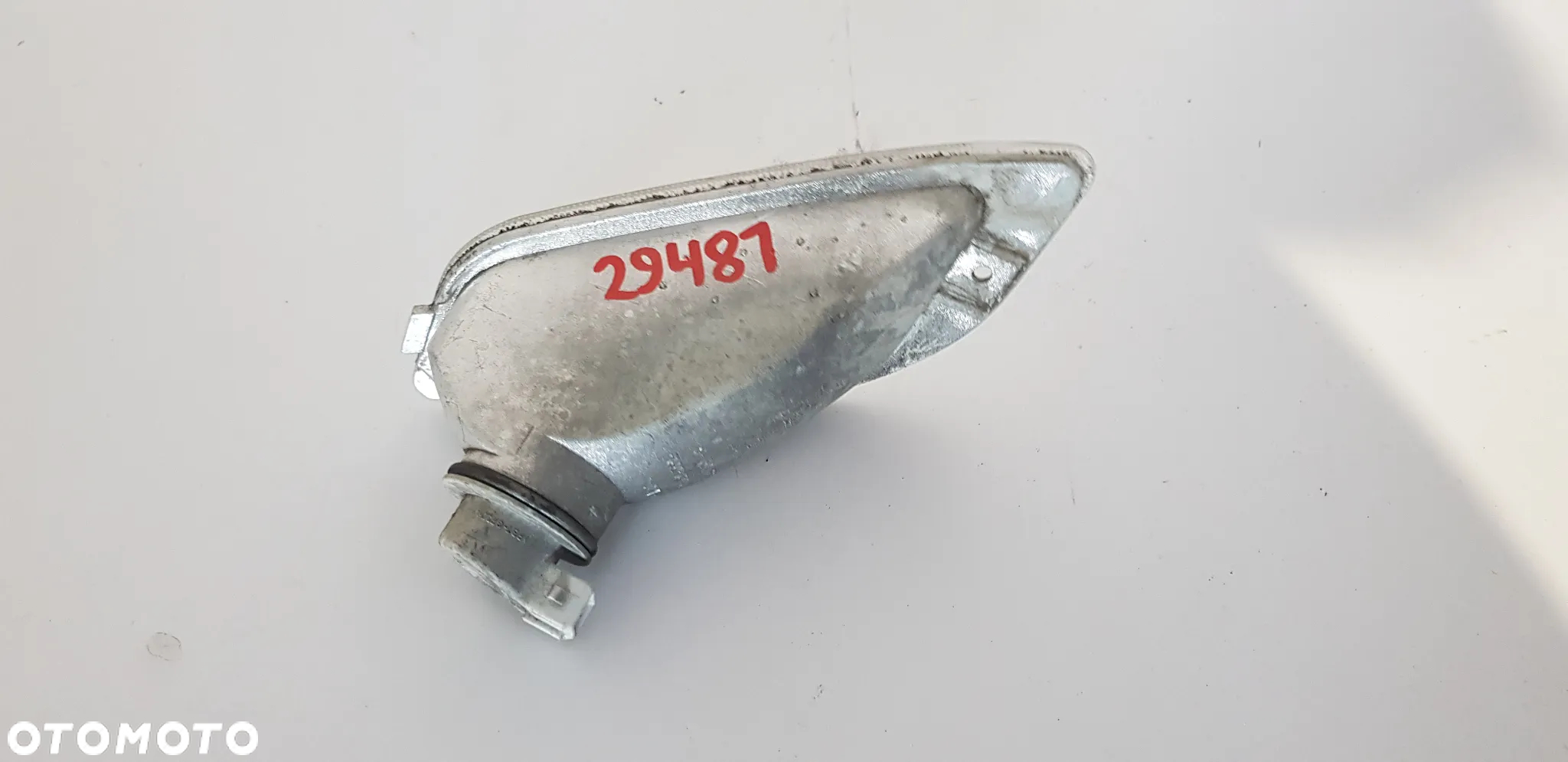 Piaggio Vespa GTS 125 Kierunkowskaz Kierunek Migacz - 3