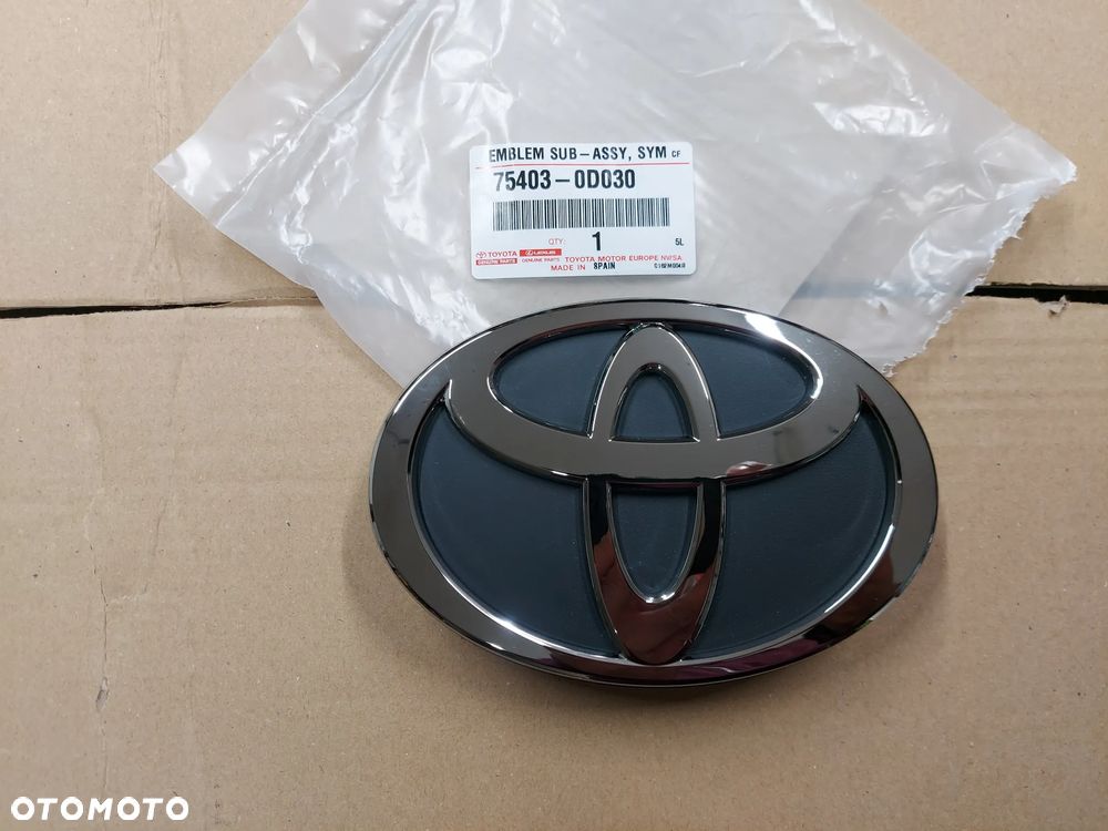 Toyota Yaris Cross 20- Emblemat Znaczek Przód Nowy - 1