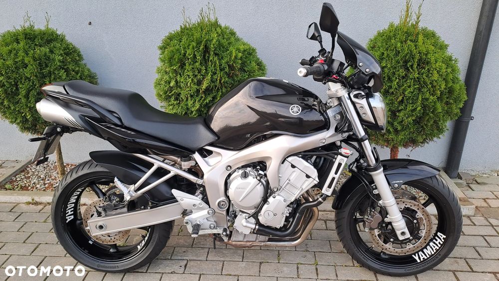 Yamaha FZ - 2
