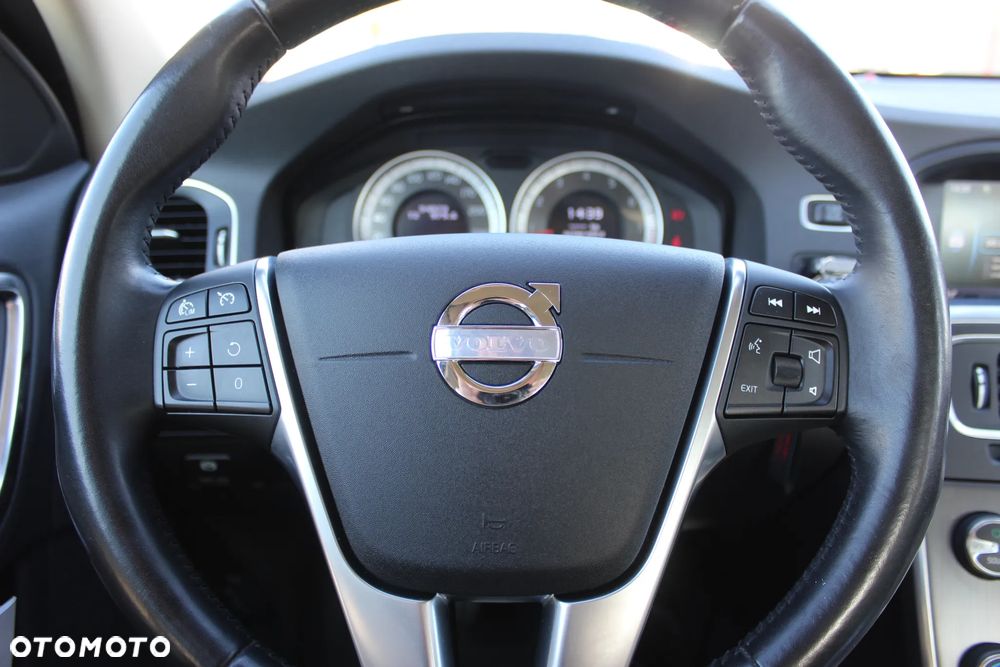 Volvo S60 T3 Summum - 17