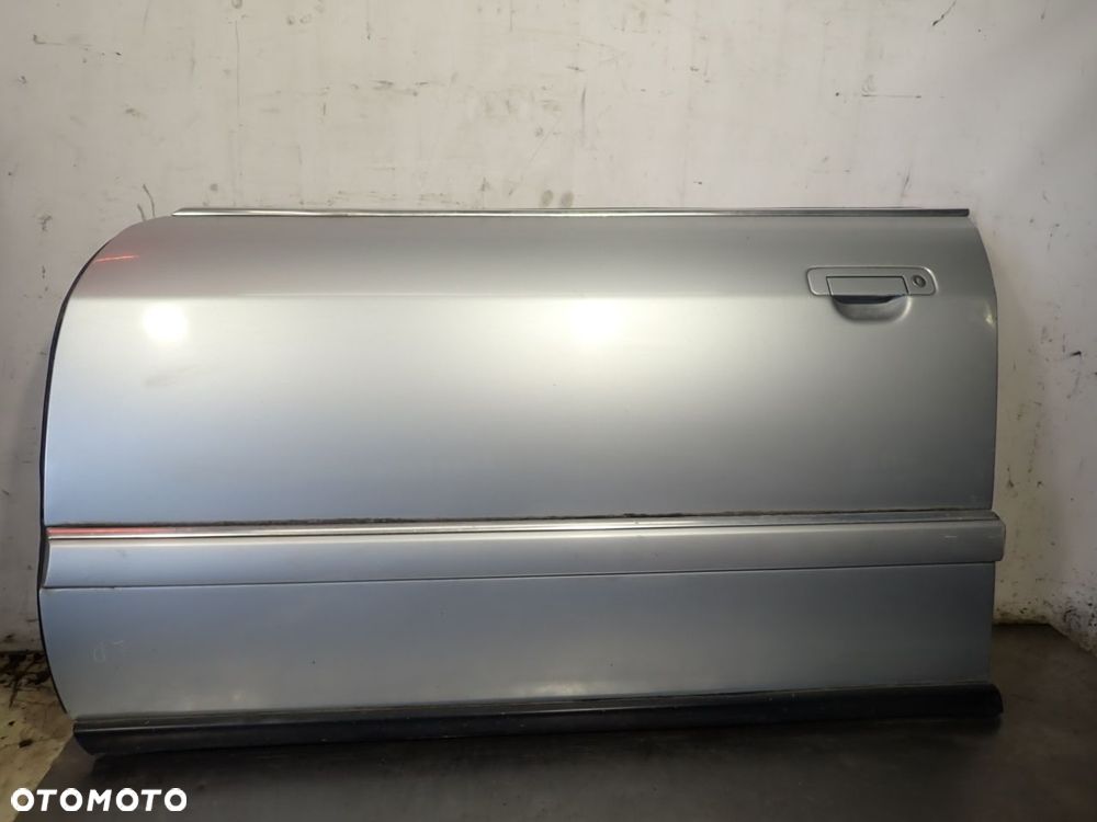 DRZWI LEWY PRZÓD AUDI A8 D2 2.5 - 1