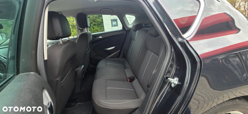 Opel Astra 2012