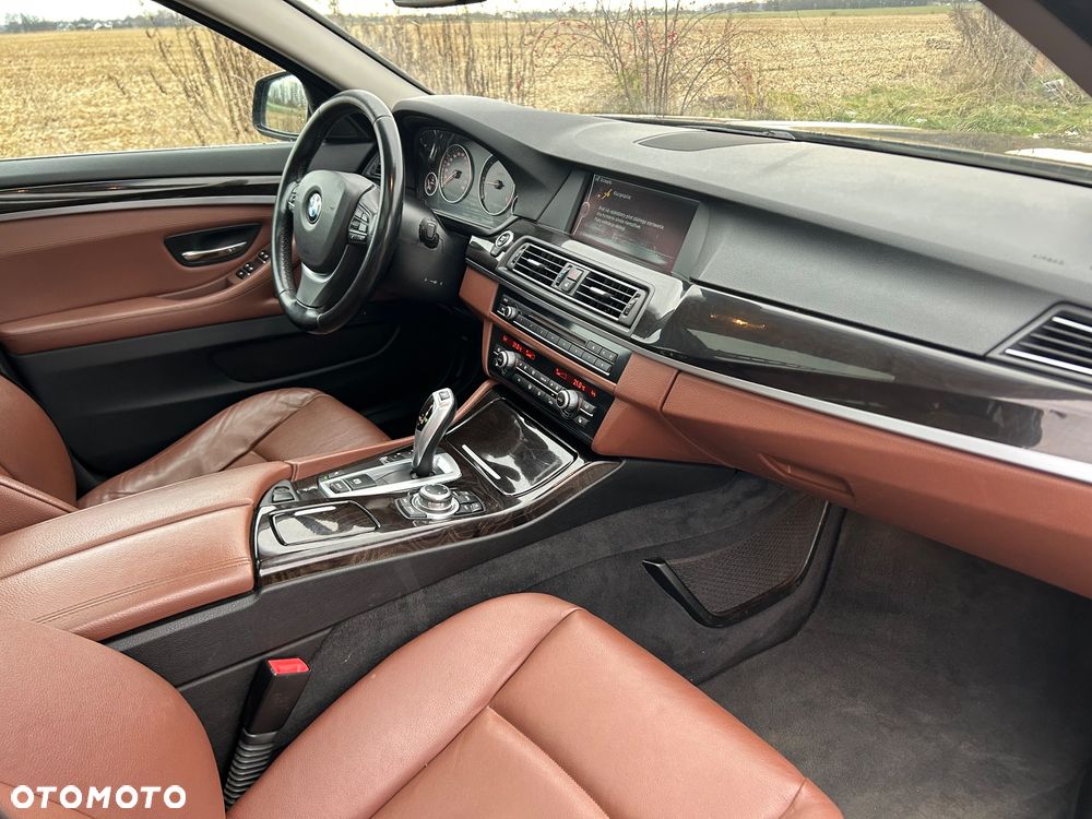 BMW Seria 5 520d Sport-Aut - 19