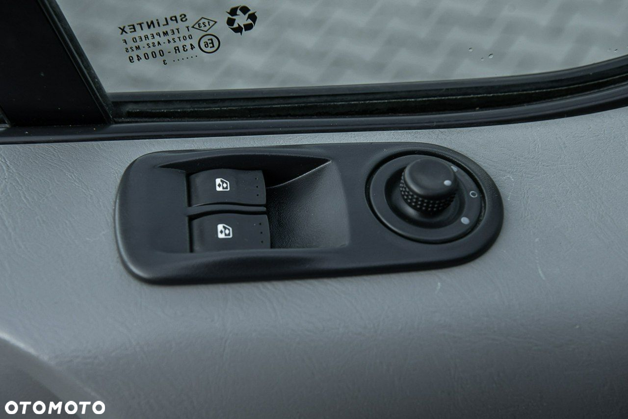 Renault Trafic - 20