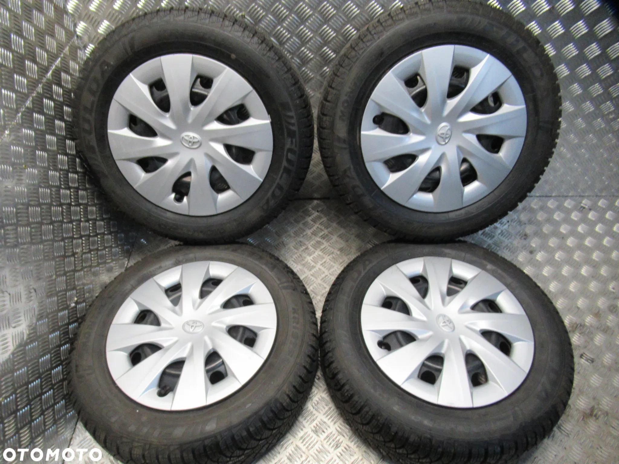 Koła Toyota Yaris IV 5,5Jx15 et45 5x100 zima 7mm - 1