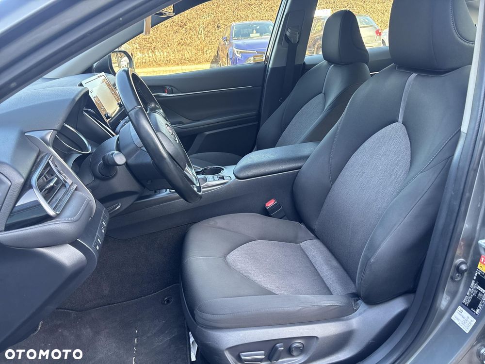Toyota Camry 2.5 Hybrid Comfort CVT - 16