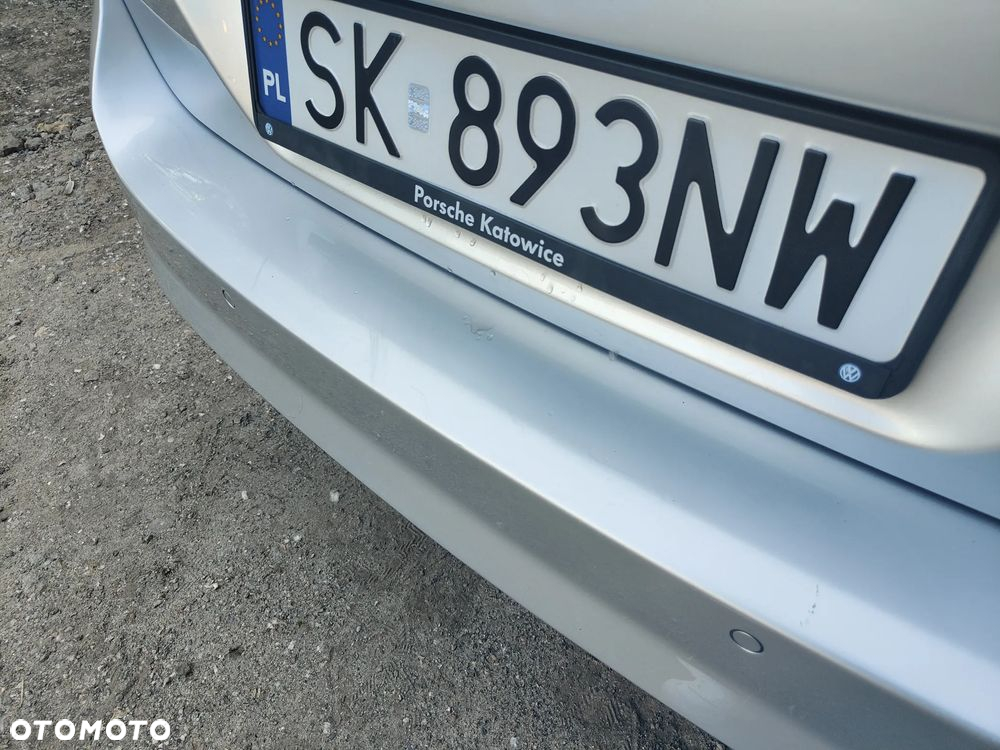 Volkswagen Passat 2.0 TDI Trendline - 21