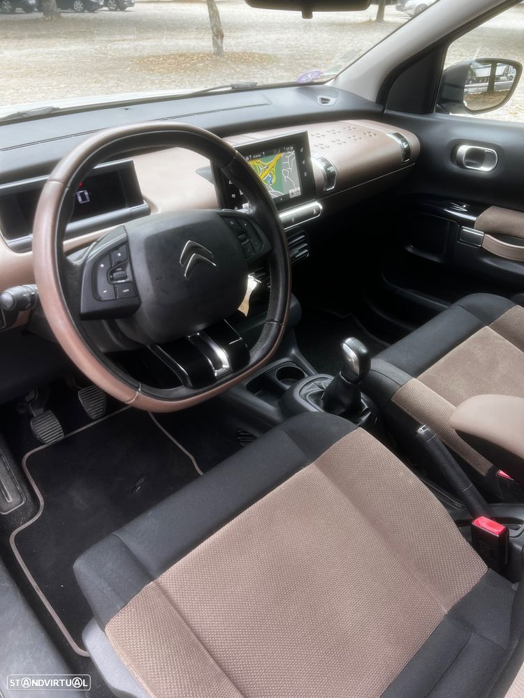 Citroën C4 Cactus 1.2 PureTech Shine - 16