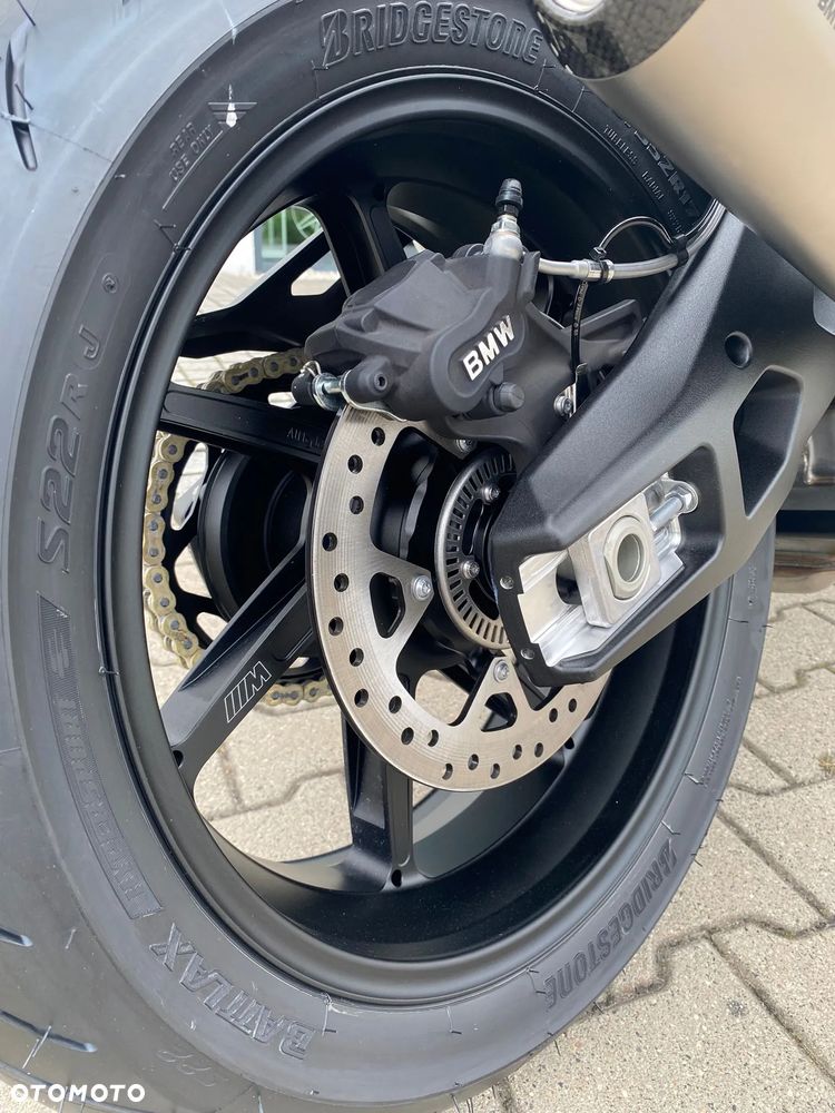 BMW XR - 11