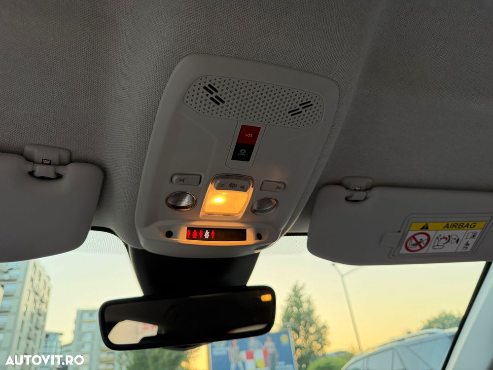Citroën C4 1.2 PureTech S&S EAT8 Shine - 12