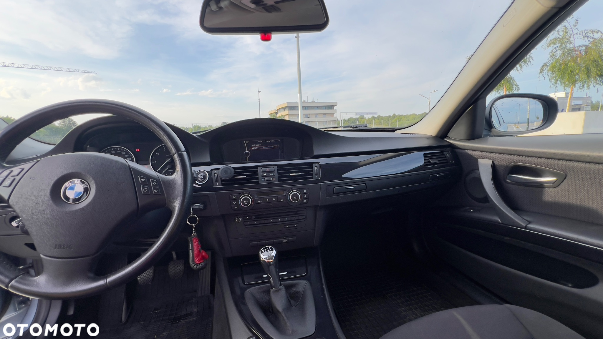 BMW Seria 3 318i - 11