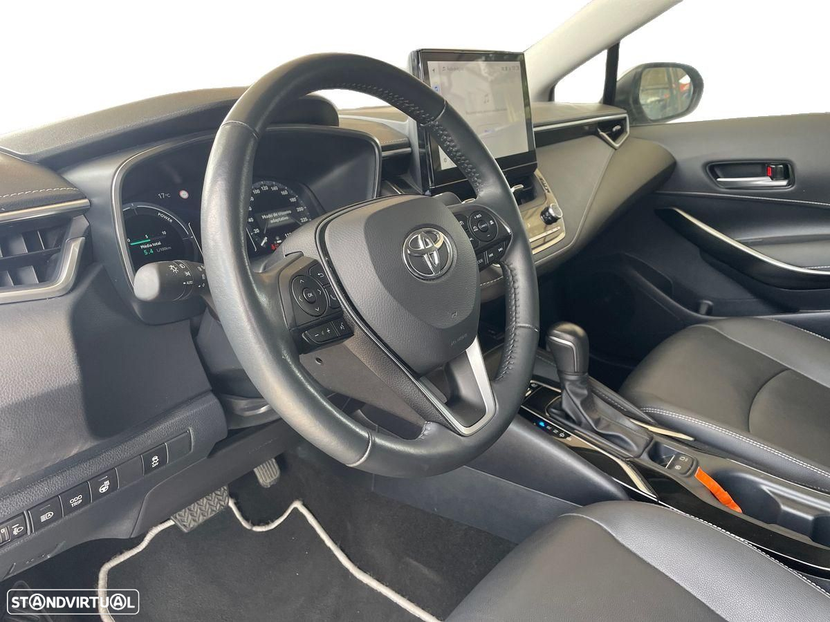 Toyota Corolla SD 1.8 Hybrid Luxury - 6