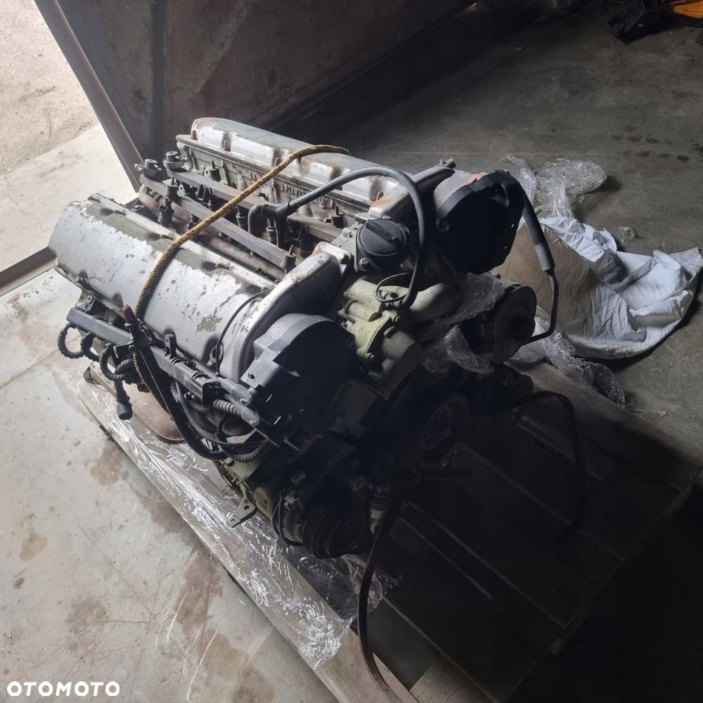 BMW E31 E32 SILNIK 5,0 V12 M70 B50 - 3