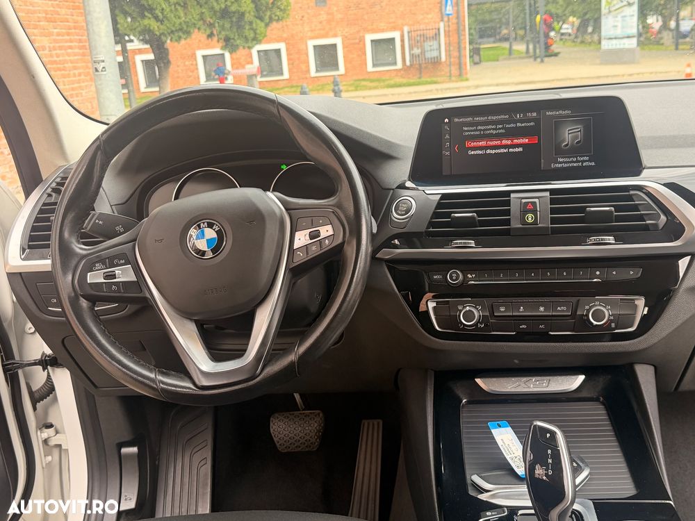 BMW X3 sDrive18d AT MHEV - 8
