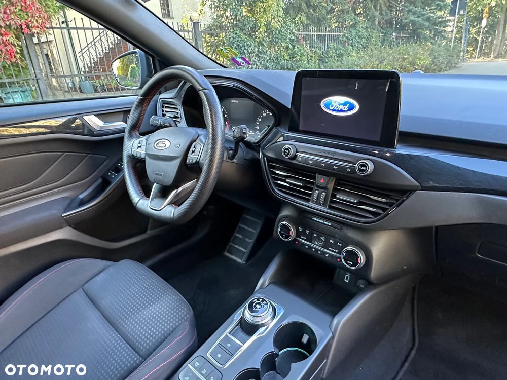 Ford Focus 1.0 EcoBoost Titanium ASS PowerShift - 14