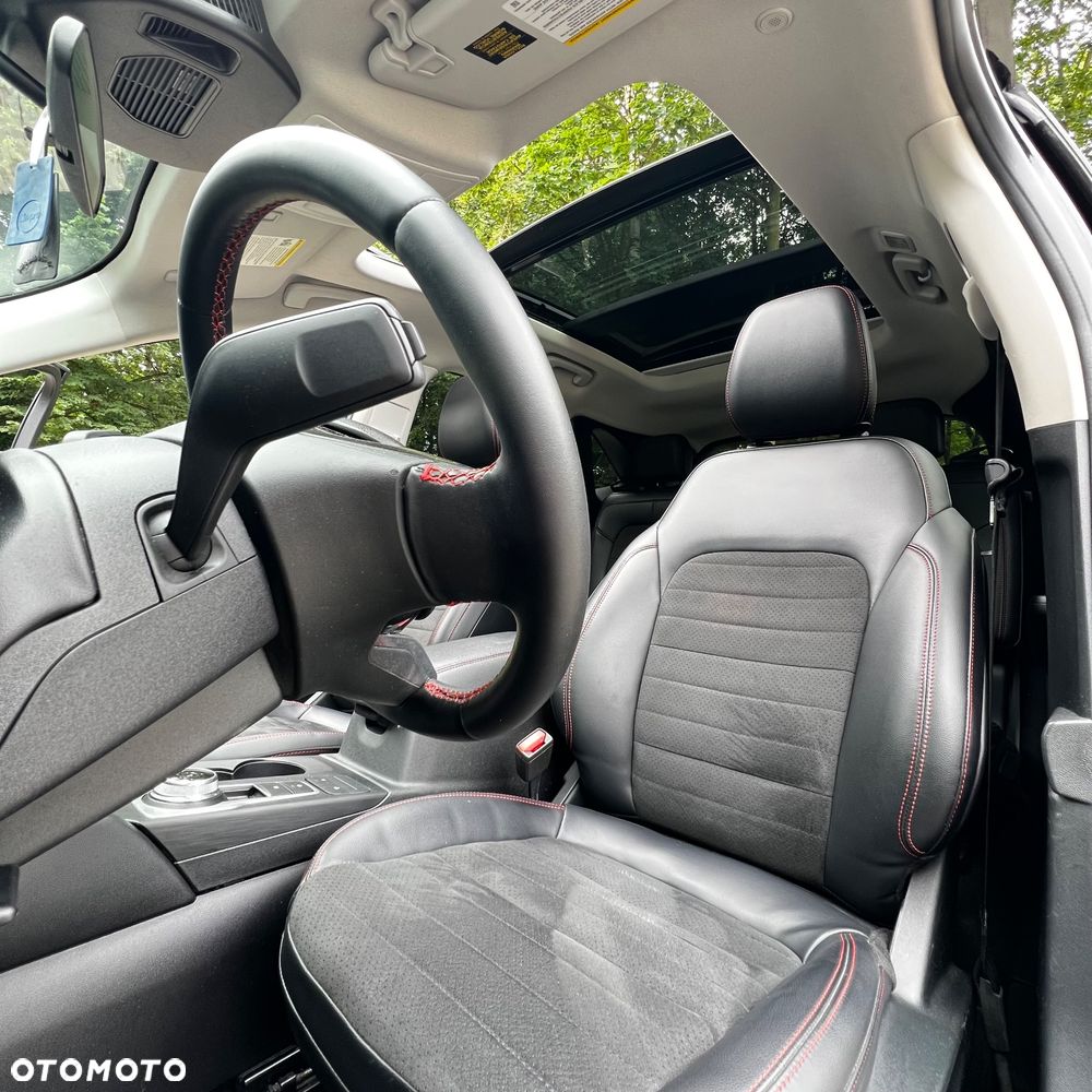 Ford Escape 2.0 EcoBoost AWD Titanium - 22