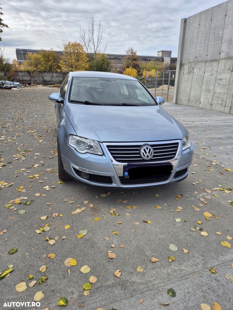 Volkswagen Passat 3.2 FSI V6 4Motion Sportline - 2
