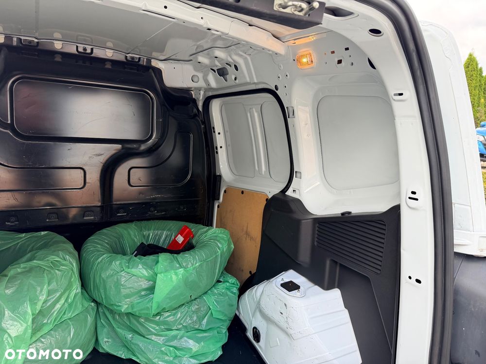 Ford Transit Courier Trend - 12