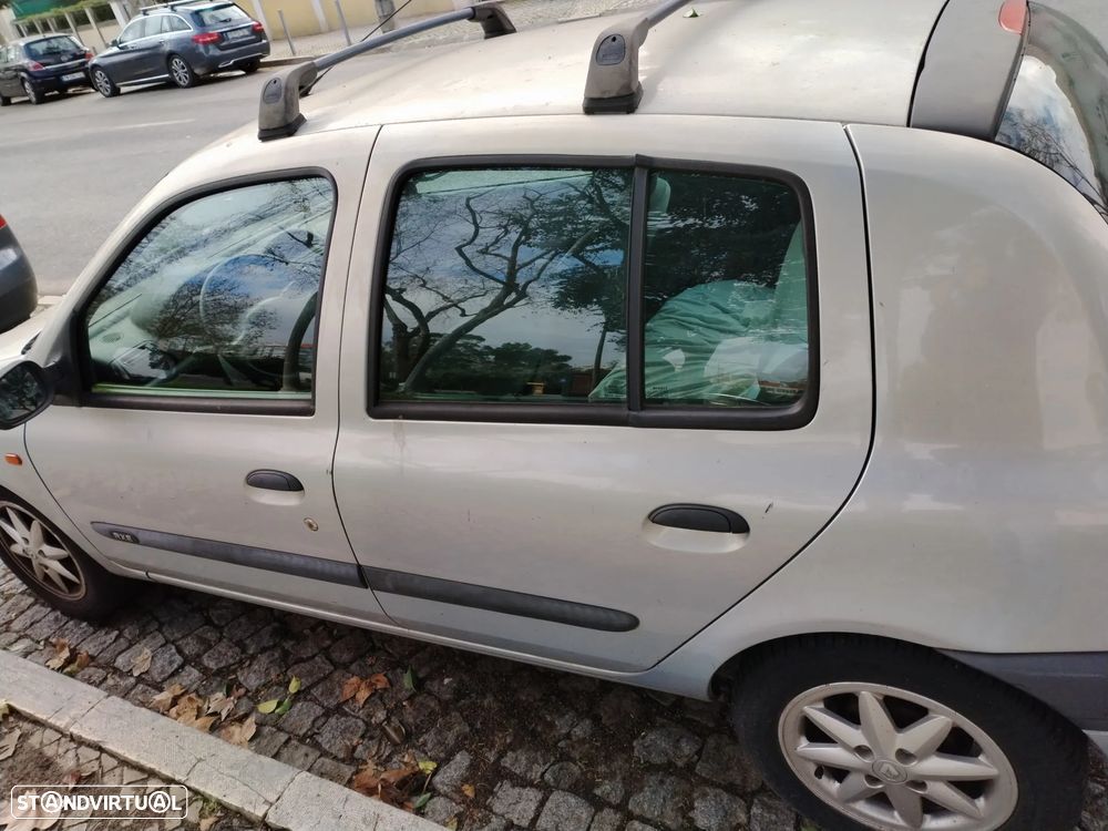 Renault Clio 1.9 DTi RXE - 6