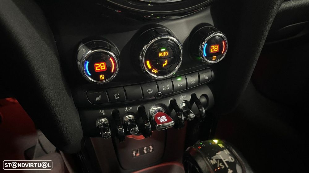 MINI 3 Portas Cooper SD Auto - 30