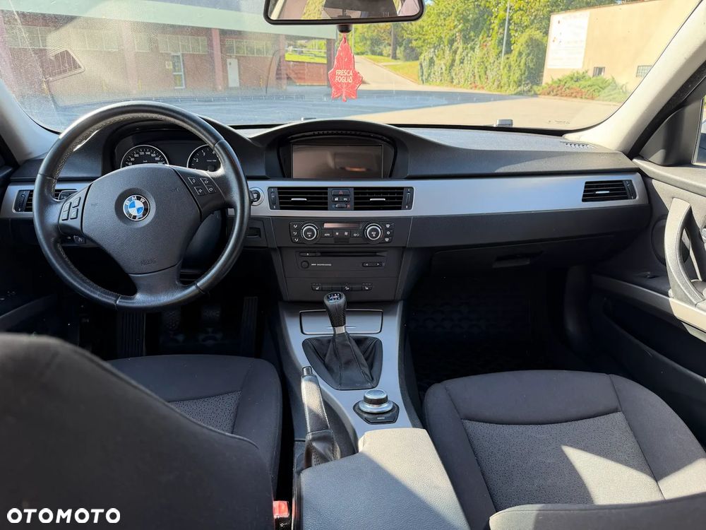 BMW Seria 3 - 17