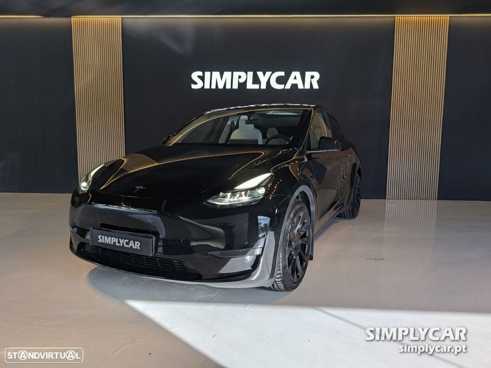 Tesla Model Y Long Range Dual Motor AWD - 2