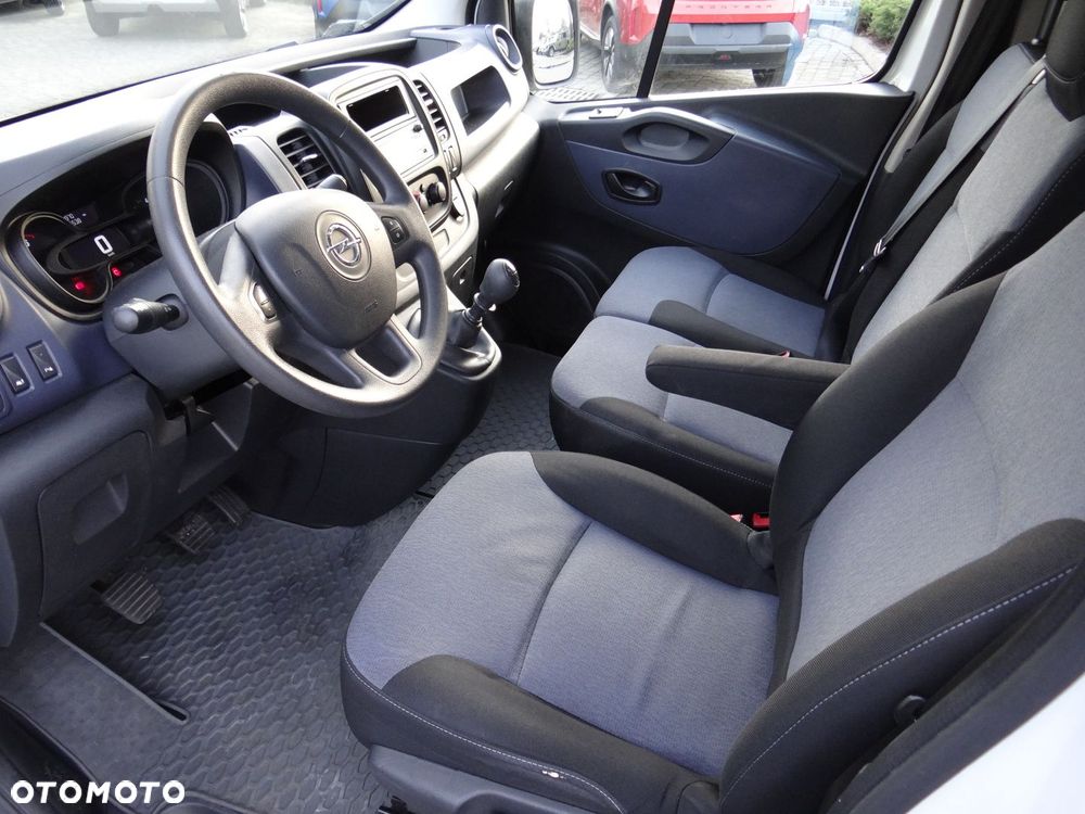 Opel Vivaro - 5