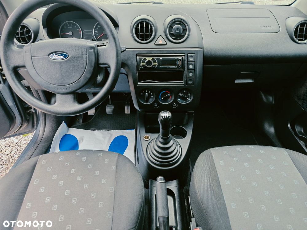 Ford Fiesta - 5