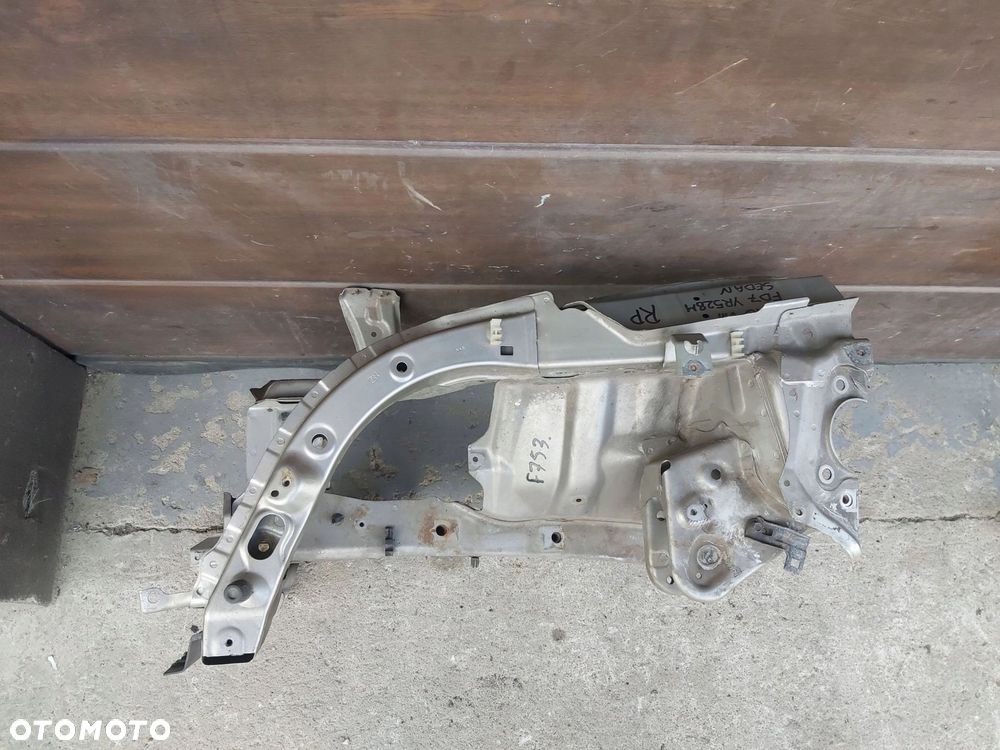 Honda Civic VIII 8 podłużnica prawy przód ćwiartka okular fartuch SEDAN - 2