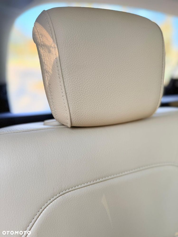 Mercedes-Benz GLE 350 d 4-Matic - 25