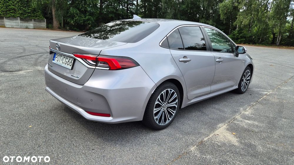 Toyota Corolla 1.8 Hybrid Executive - 3