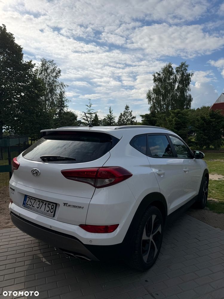 Hyundai Tucson 2.0 CRDI BlueDrive GO 2WD - 5