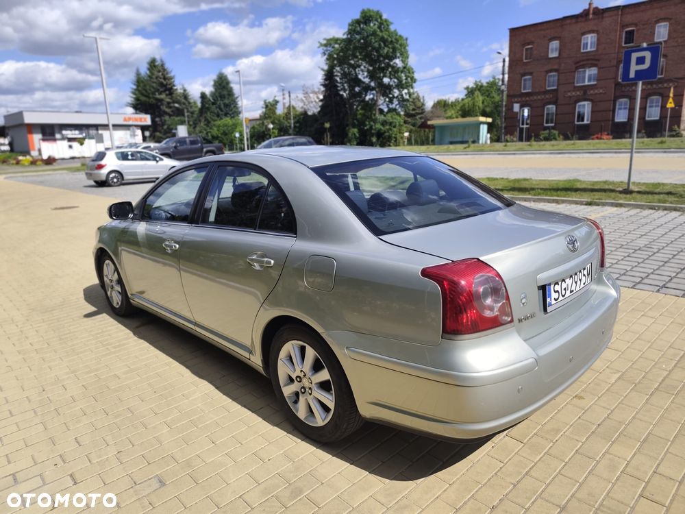Toyota Avensis 1.8 VVT-i Sol - 6