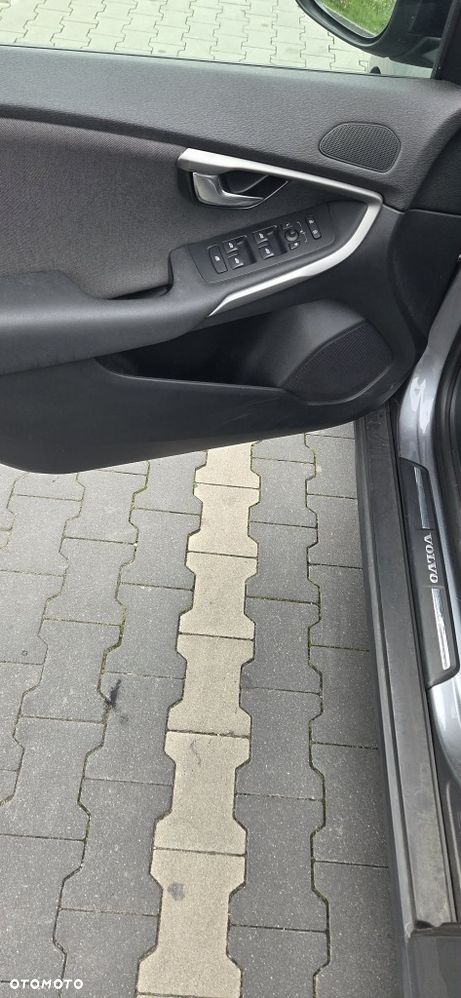 Volvo V40 Cross Country - 5