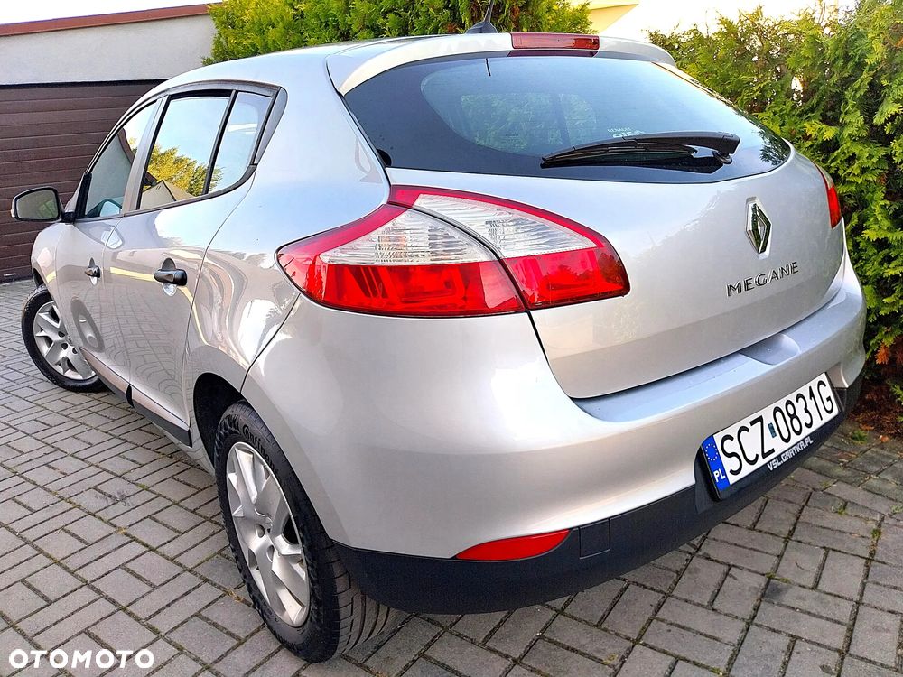 Renault Megane 1.6 16V 110 TomTom Edition - 3