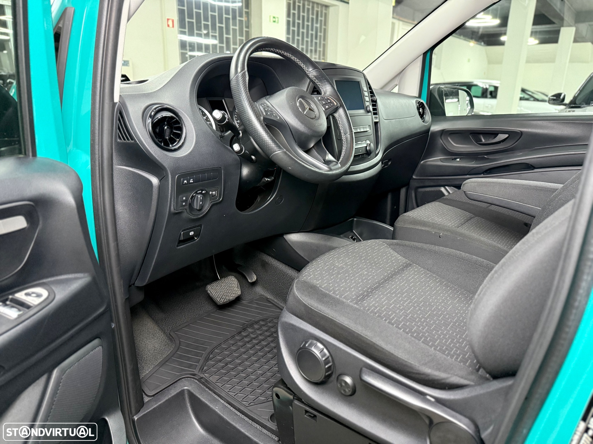 Mercedes-Benz Vito 114 CDI Caixa Automatica - 16