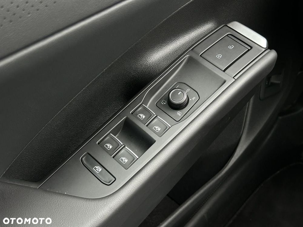 Volkswagen T-Roc 1.5 eTSI R-Line DSG - 21