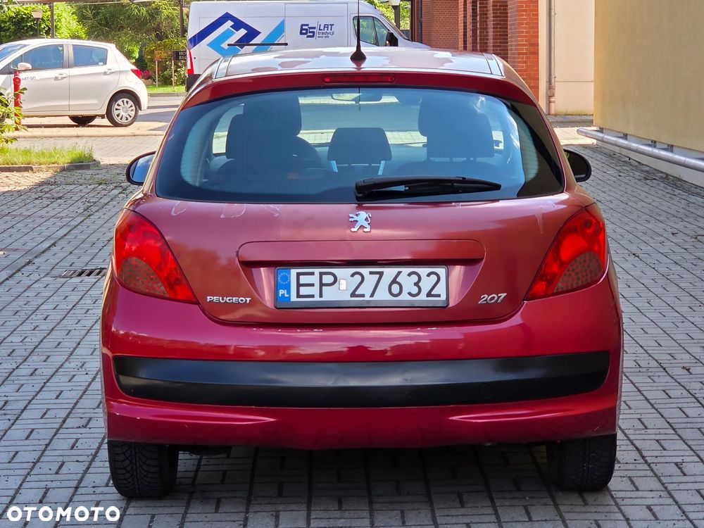 Peugeot 207 1.4 16V Presence - 4