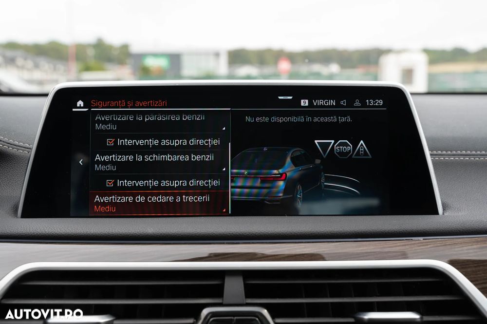 BMW Seria 7 745Le - 32