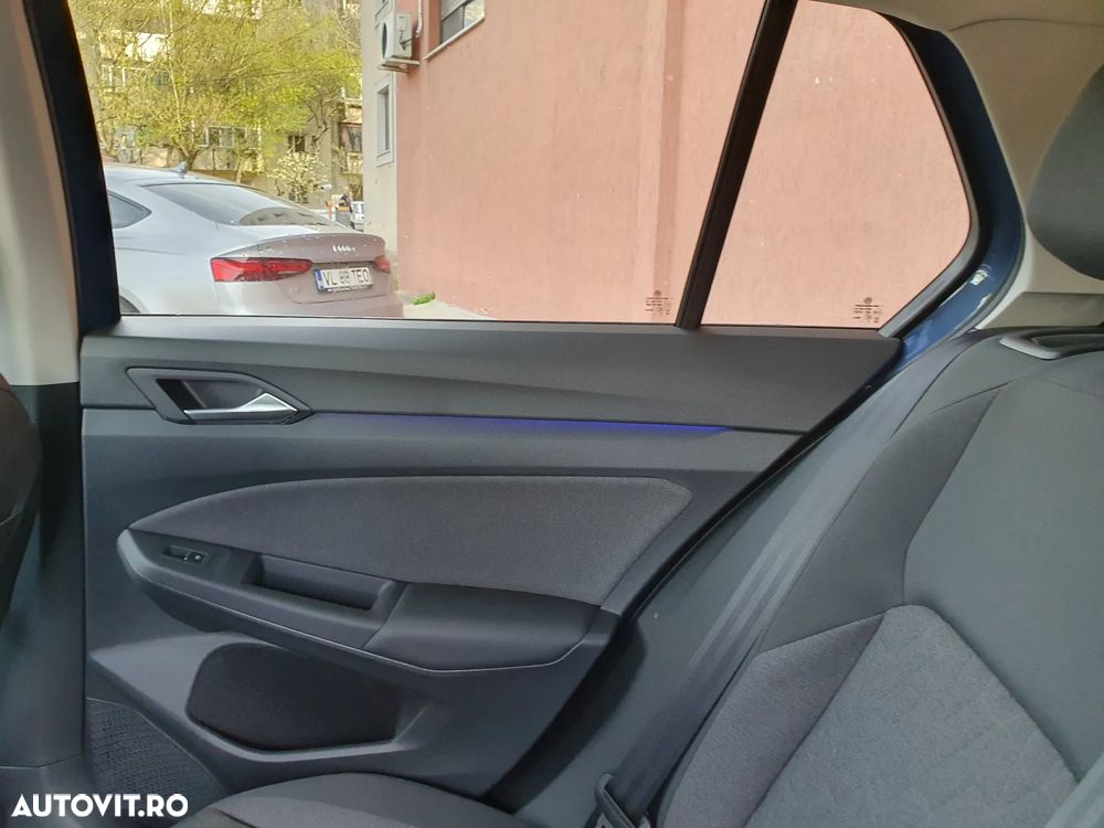 Volkswagen Golf 1.5 eTSI DSG MHEV Life - 7