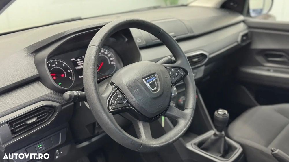 Dacia Logan ECO-G 100 Essential - 8