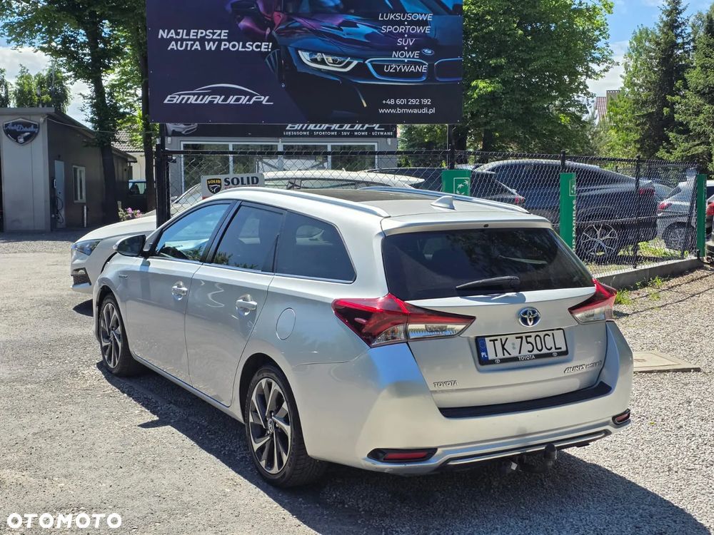 Toyota Auris 1.8 HSD Luna - 14