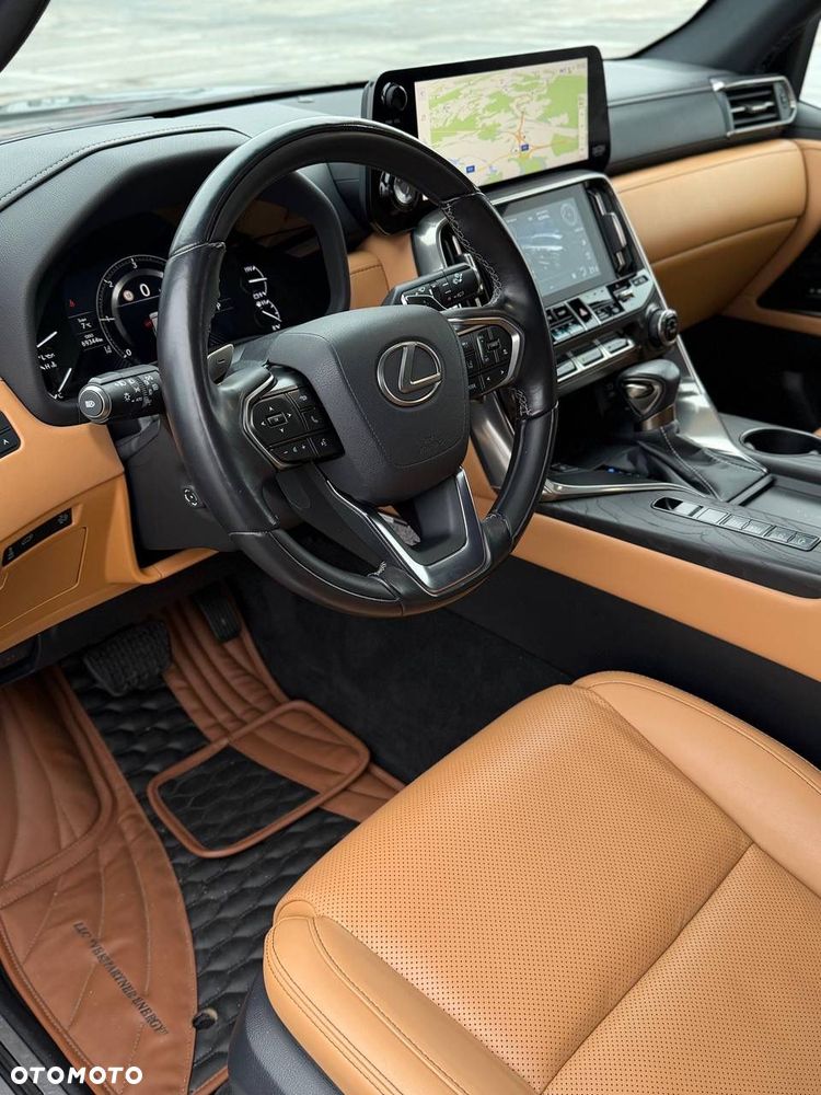Lexus LX - 34