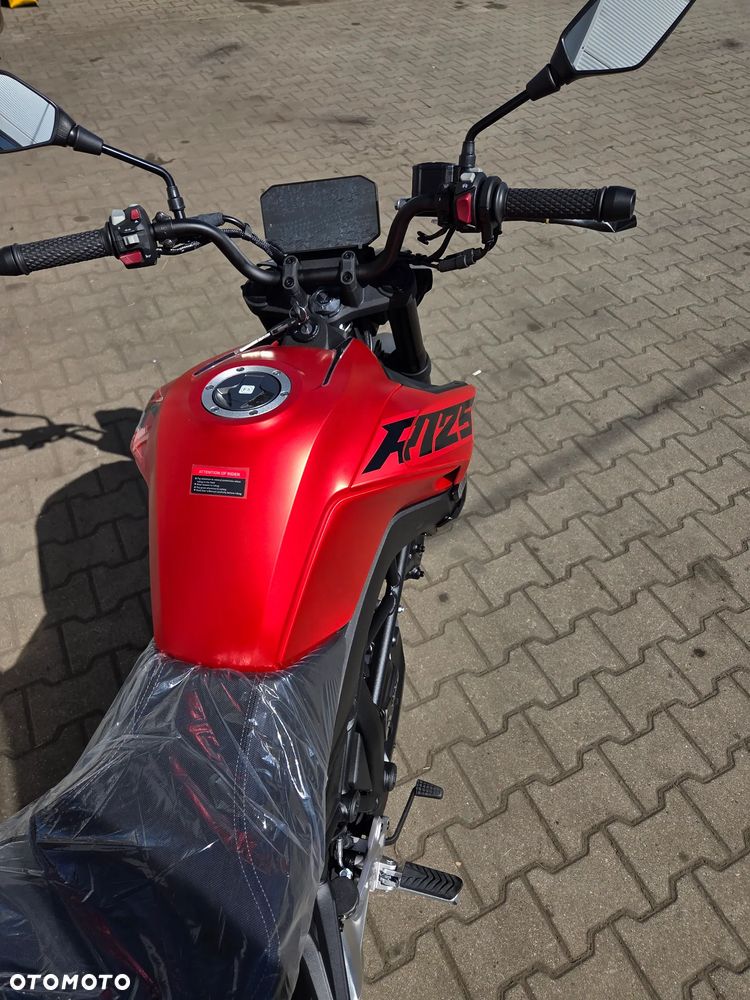 VOGE R125S - 13