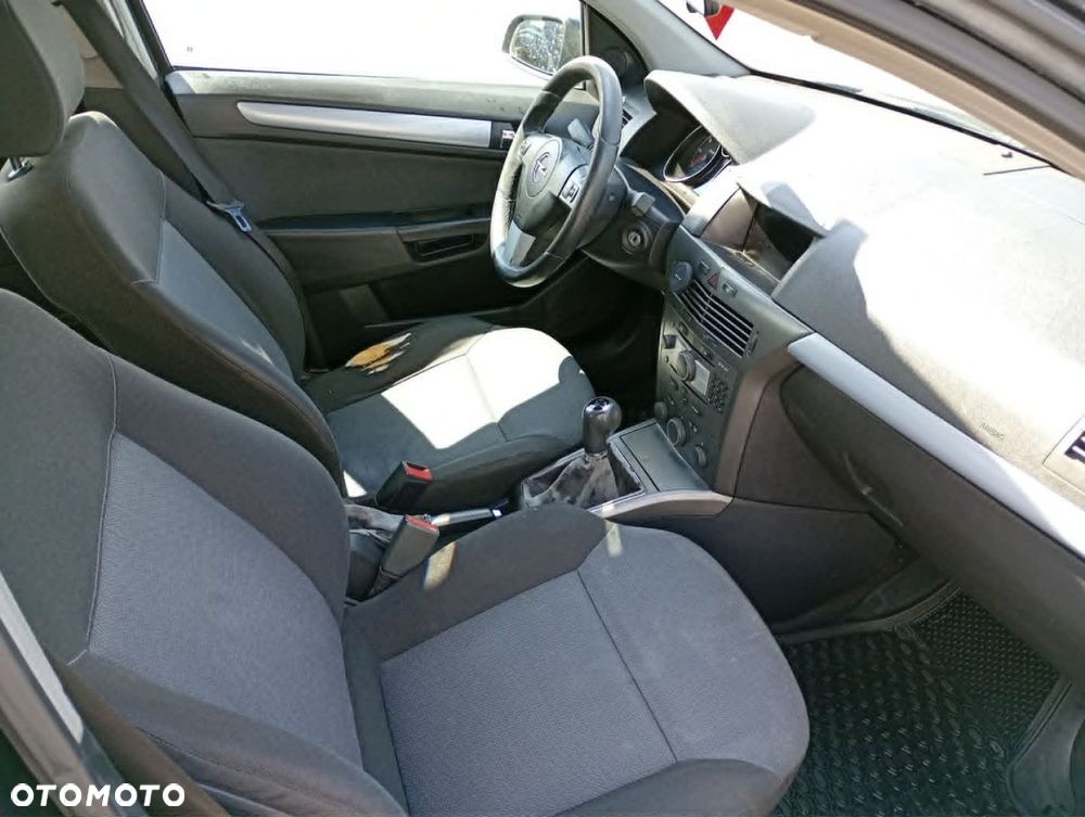 Opel Astra - 10