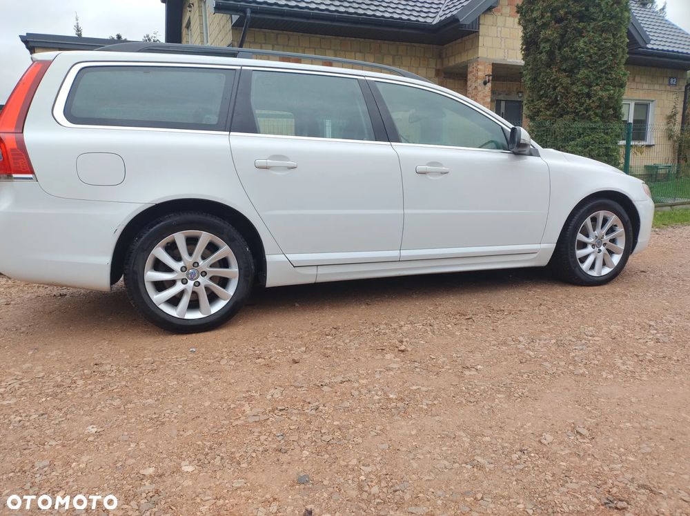 Volvo V70 D4 Momentum - 5
